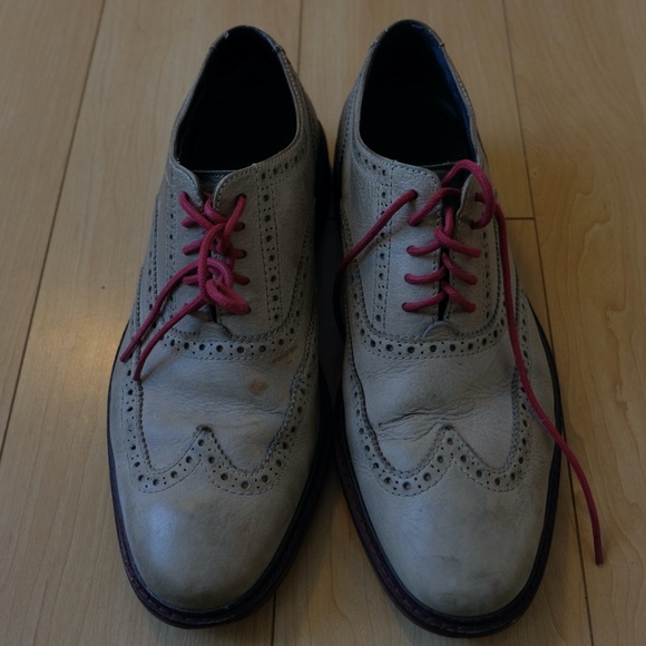 Cole Haan Size 9 Wingtip Shoe - Picture 1 of 5